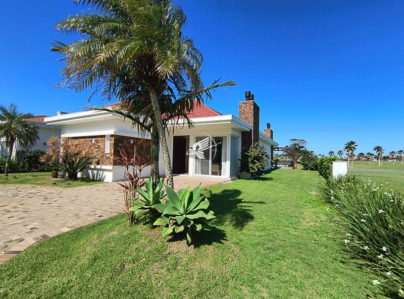 Casa à venda no condomínio Green Village Golf Club em Xangri-Lá: 2ª foto da galeria de imagens do imóvel