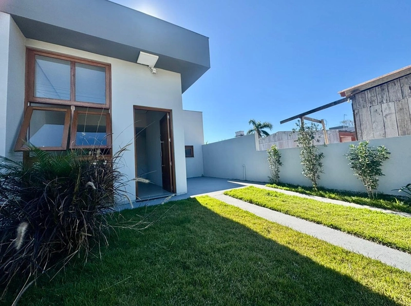 Casa à venda no Centro de Xangri-Lá: 2ª foto da galeria de imagens do imóvel