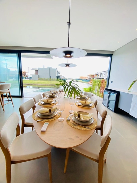 Casa beira lago à venda no condomínio Zen Concept Resort: 3ª foto da galeria de imagens do imóvel