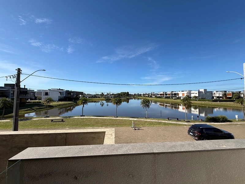 Sobrado frente lago no condomínio Blue em Xangri-Lá: 4ª foto da galeria de imagens do imóvel