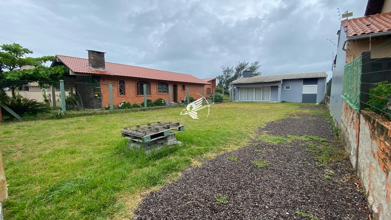 Casa à venda em Xangri-Lá: 2ª foto da galeria de imagens do imóvel