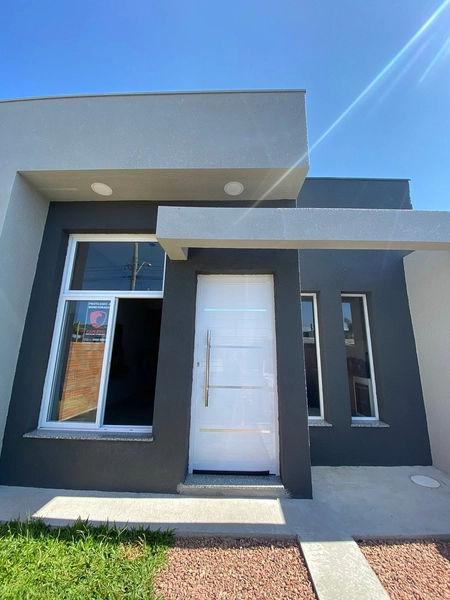 Casa á venda em Capão da Canoa: 1ª foto da galeria de imagens do imóvel