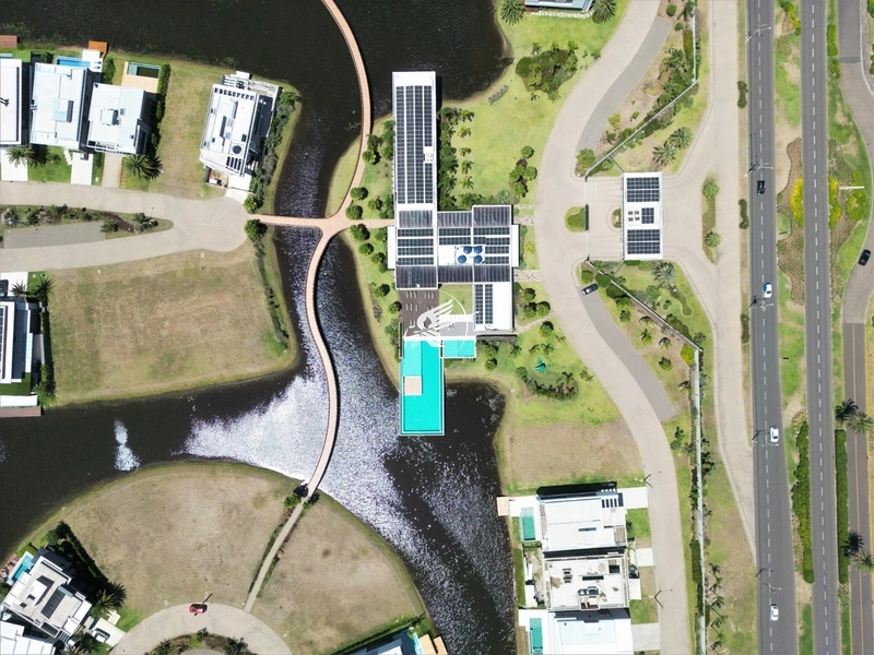 Lote/Terreno beira lago à venda no condomínio Sense em Xangri-Lá: 5ª foto da galeria de imagens do imóvel