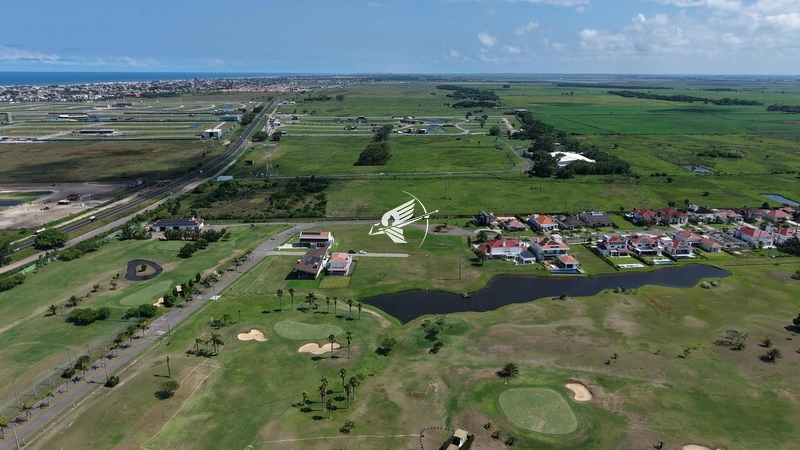 Lote/Terreno beira lago à venda no condomínio Green Village Golf Club: 57ª foto da galeria de imagens do imóvel