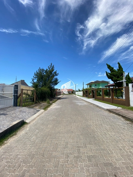 Terreno à venda em Rainha do Mar - Xangri-Lá: 1ª foto da galeria de imagens do imóvel