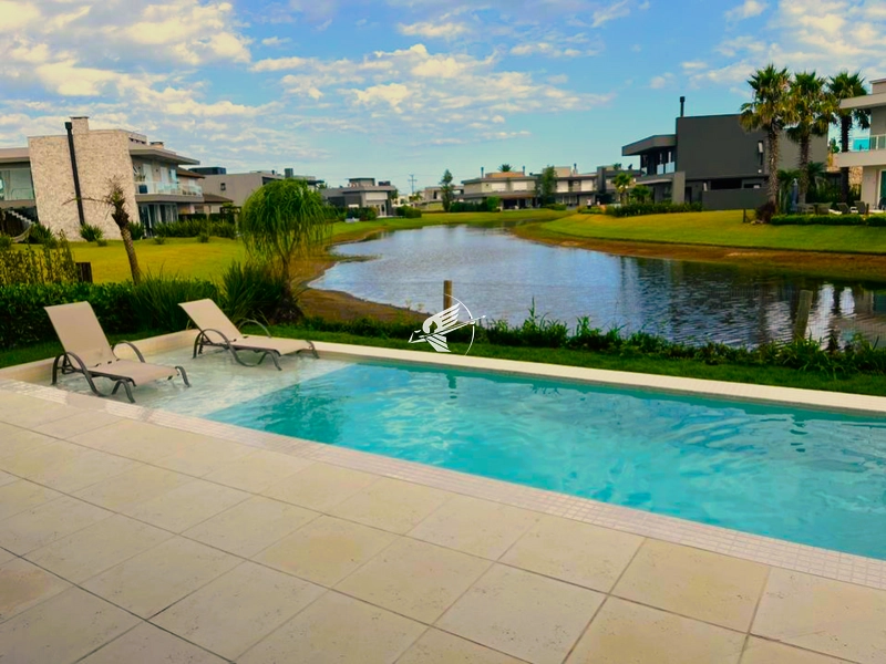 Casa Beira Lago à venda no Condomínio Enseada Lagos: 12ª foto da galeria de imagens do imóvel