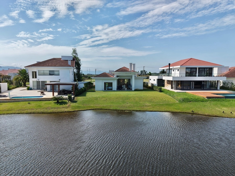 CASA À VENDA!!! CONDOMÍNIO GREEN VILLAGE: 2ª foto da galeria de imagens do imóvel