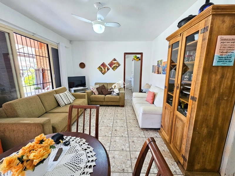 Casa à venda em Atlântida: 2ª foto da galeria de imagens do imóvel