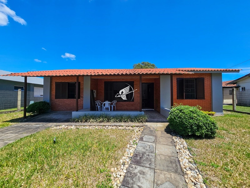 Casa à venda em Atlântida: 1ª foto da galeria de imagens do imóvel