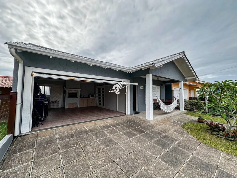 Casa à venda no Centro de Xangri-Lá: 2ª foto da galeria de imagens do imóvel