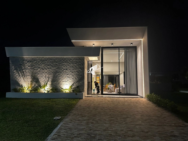 CASA TÉRREA NO CONDOMINIO SUNSET: 1ª foto da galeria de imagens do imóvel