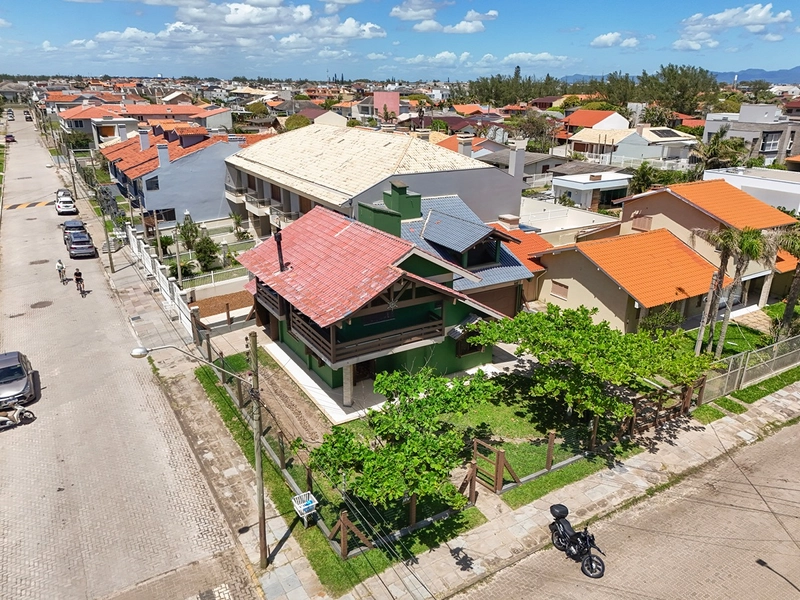 Sobrado à venda no Centro de Xangri-Lá: 5ª foto da galeria de imagens do imóvel