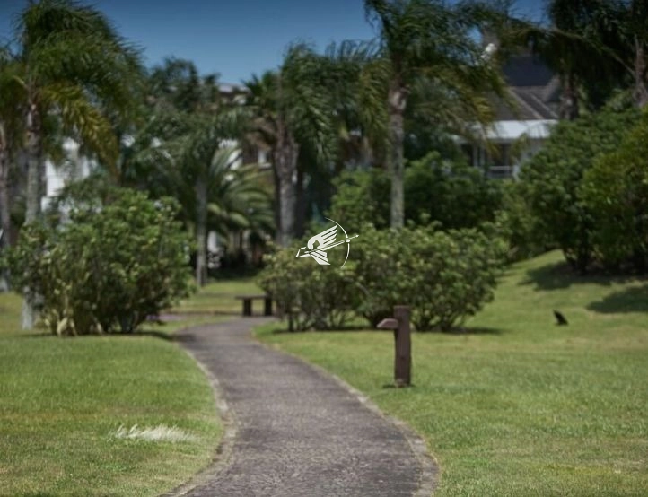 Terreno á venda no condomínio Bosques de Atlântida: 2ª foto da galeria de imagens do imóvel