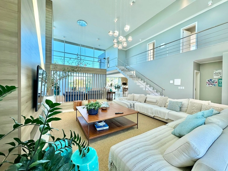 Casa beira lago à venda no condomínio Quintas do Lago: 4ª foto da galeria de imagens do imóvel