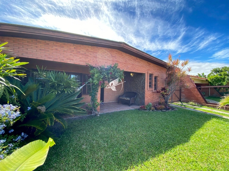 Casa à venda em Xangri-Lá: 2ª foto da galeria de imagens do imóvel