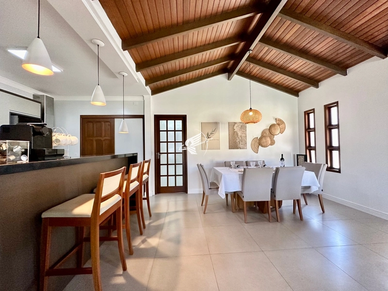 Casa à venda no Centro de Xangri-Lá: 2ª foto da galeria de imagens do imóvel