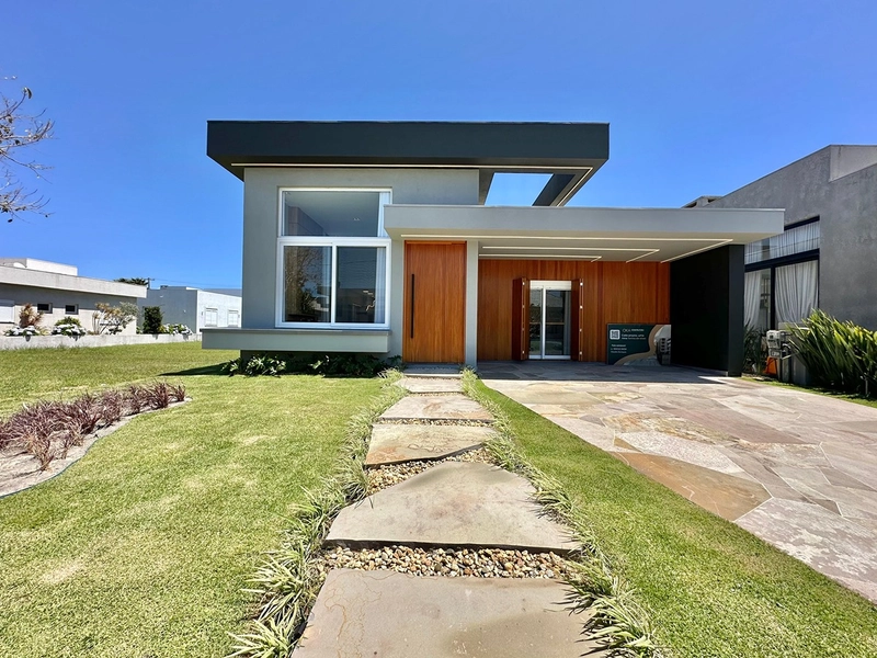 Casa à venda no condomínio Dubai Resort : 1ª foto da galeria de imagens do imóvel