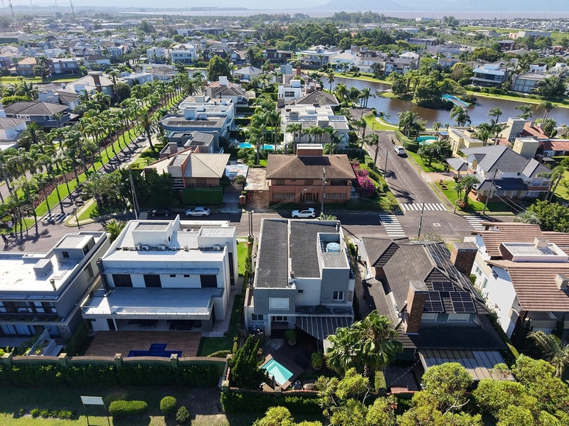 Sobrado à venda no condomínio Porto Coronado em Xangri-Lá: 2ª foto da galeria de imagens do imóvel