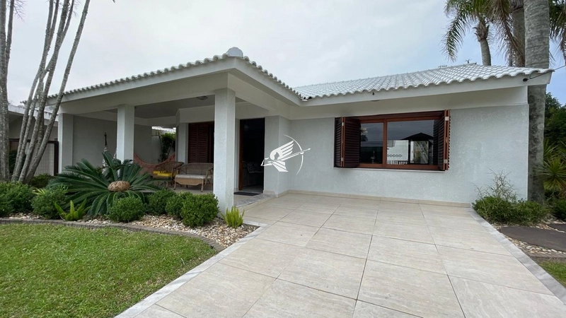 Casa à venda em Xangri-Lá: 1ª foto da galeria de imagens do imóvel