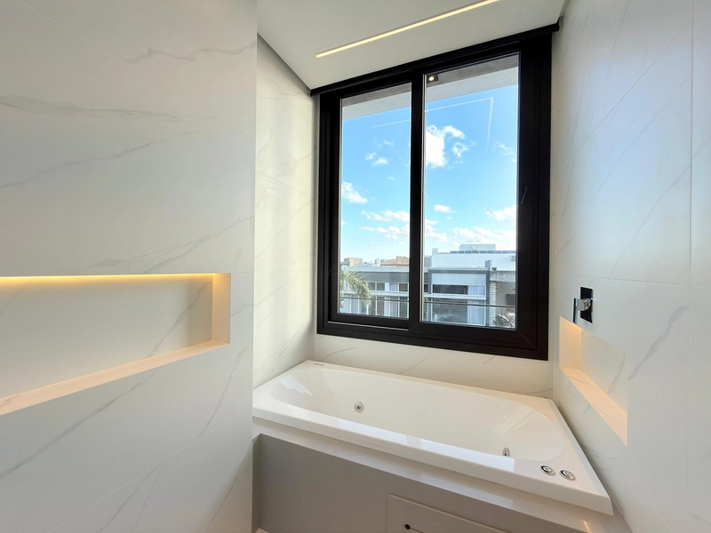 Casa Beira Lago à venda no condomínio Malibu Beach Residence: 31ª foto da galeria de imagens do imóvel