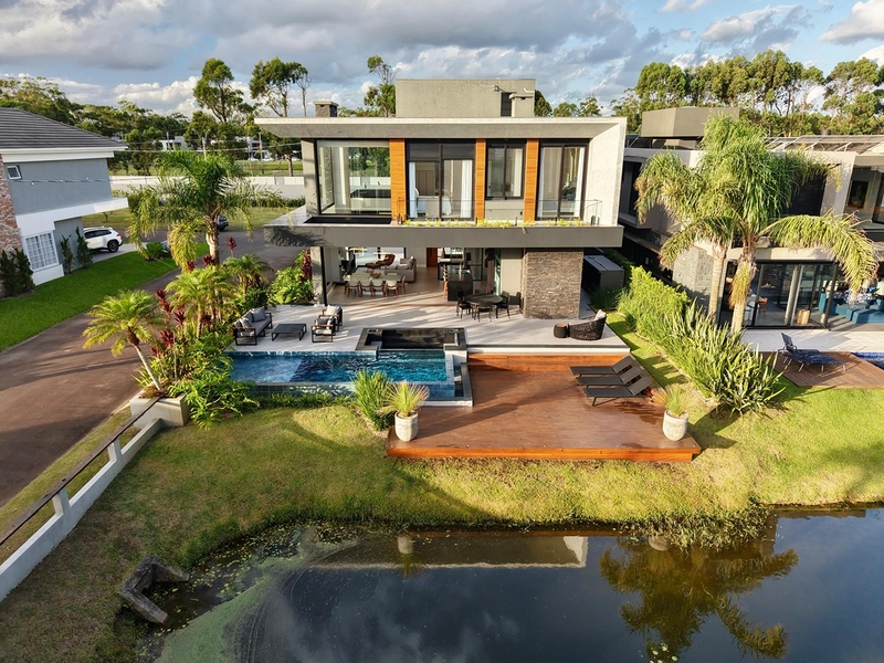 Casa Beira Lago à venda no condomínio Malibu Beach Residence: 41ª foto da galeria de imagens do imóvel