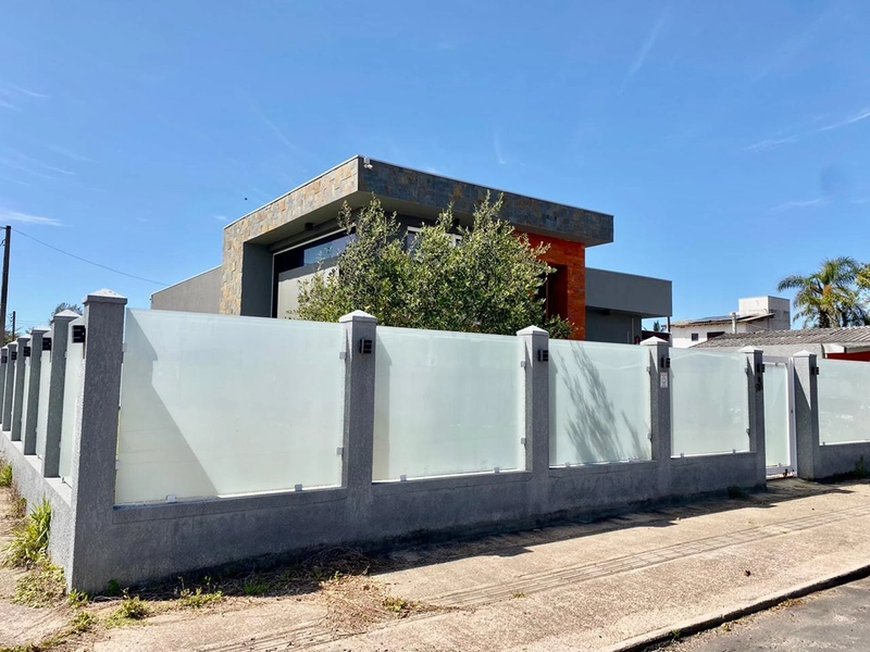 Casa de esquina a venda : 8ª foto da galeria de imagens do imóvel