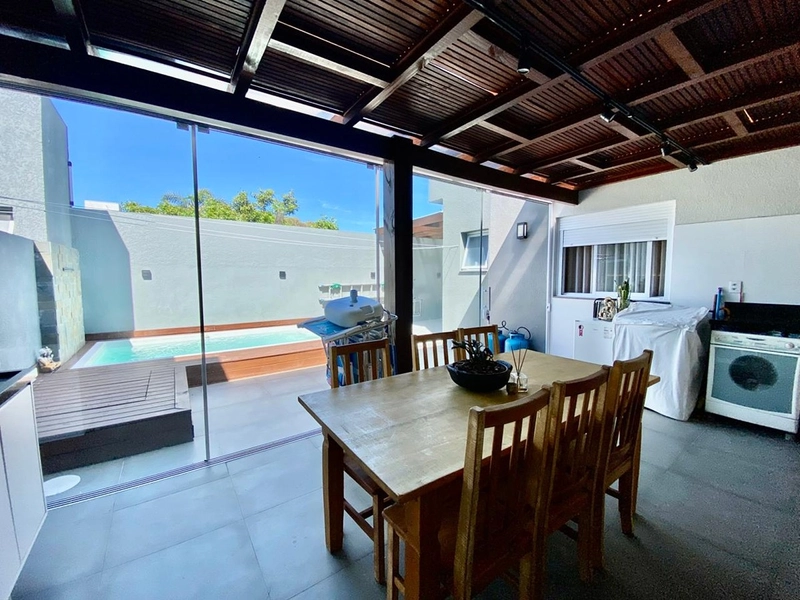 Casa de esquina a venda : 35ª foto da galeria de imagens do imóvel