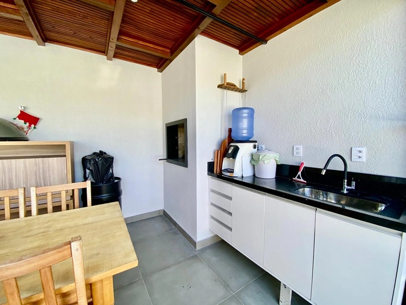 Casa de esquina a venda : 26ª foto da galeria de imagens do imóvel