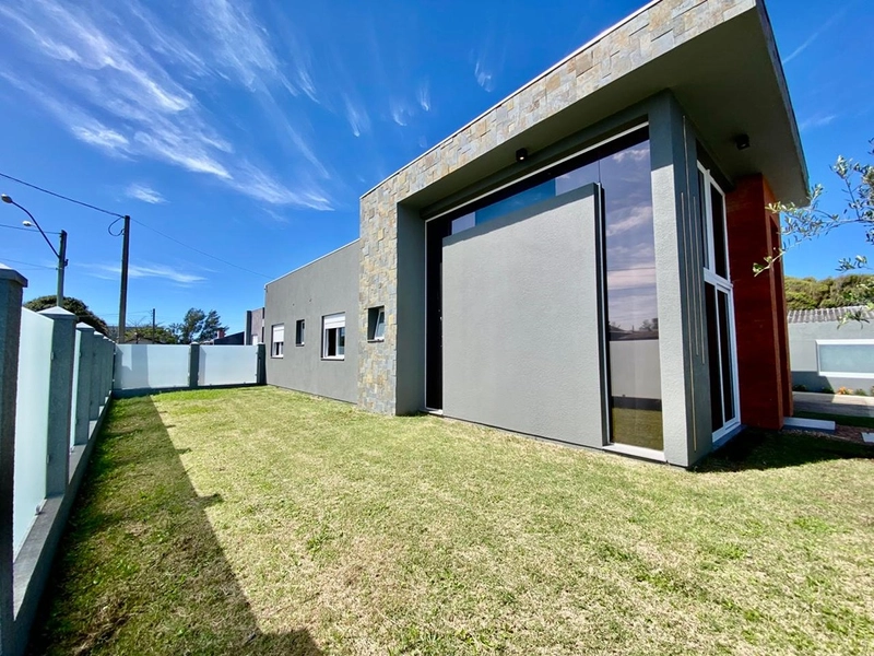 Casa de esquina a venda : 5ª foto da galeria de imagens do imóvel