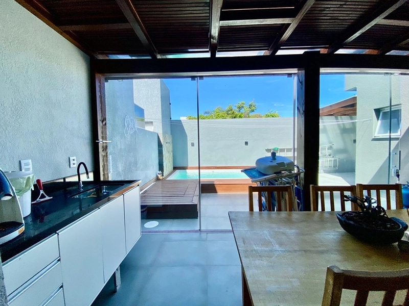 Casa de esquina a venda : 22ª foto da galeria de imagens do imóvel