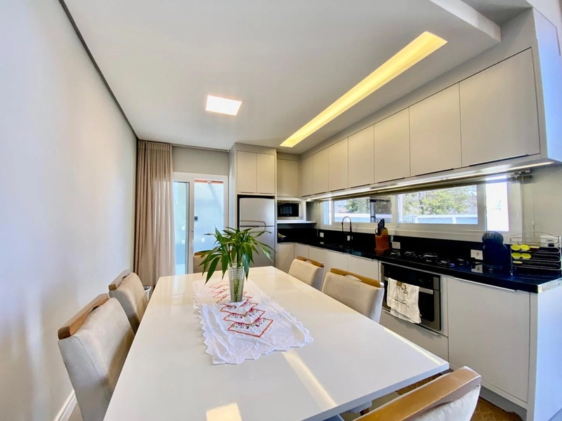 Casa de esquina a venda : 12ª foto da galeria de imagens do imóvel