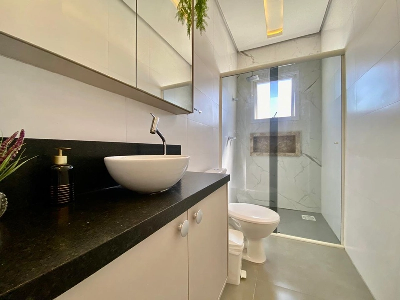 Casa de esquina a venda : 39ª foto da galeria de imagens do imóvel