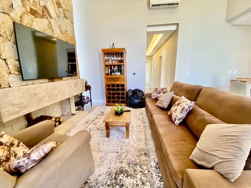 Casa de esquina a venda : 29ª foto da galeria de imagens do imóvel