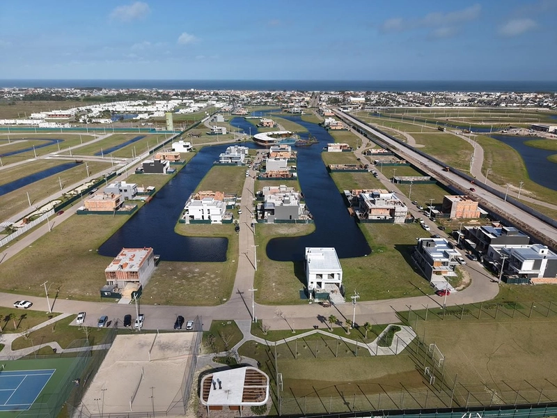 Lote/Terreno beira lago no condomínio Zen Concept Resort : 10ª foto da galeria de imagens do imóvel