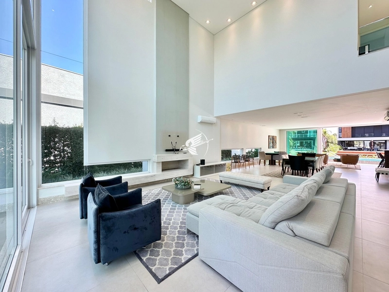 Sobrado beira lago à venda no condomínio Malibu Beach Residence: 4ª foto da galeria de imagens do imóvel