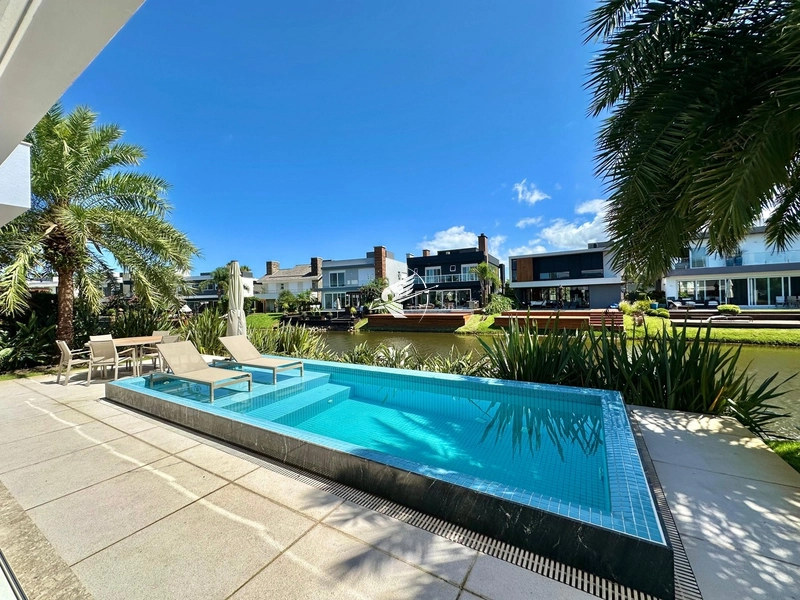 Sobrado beira lago à venda no condomínio Malibu Beach Residence: 13ª foto da galeria de imagens do imóvel