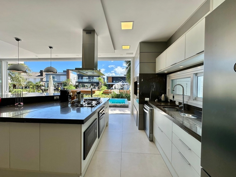 Sobrado beira lago à venda no condomínio Malibu Beach Residence: 11ª foto da galeria de imagens do imóvel