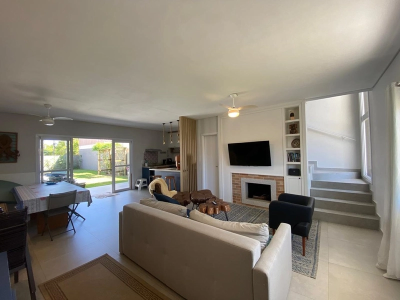 Sobrado à venda no Arpoador em Xangri-Lá: 2ª foto da galeria de imagens do imóvel