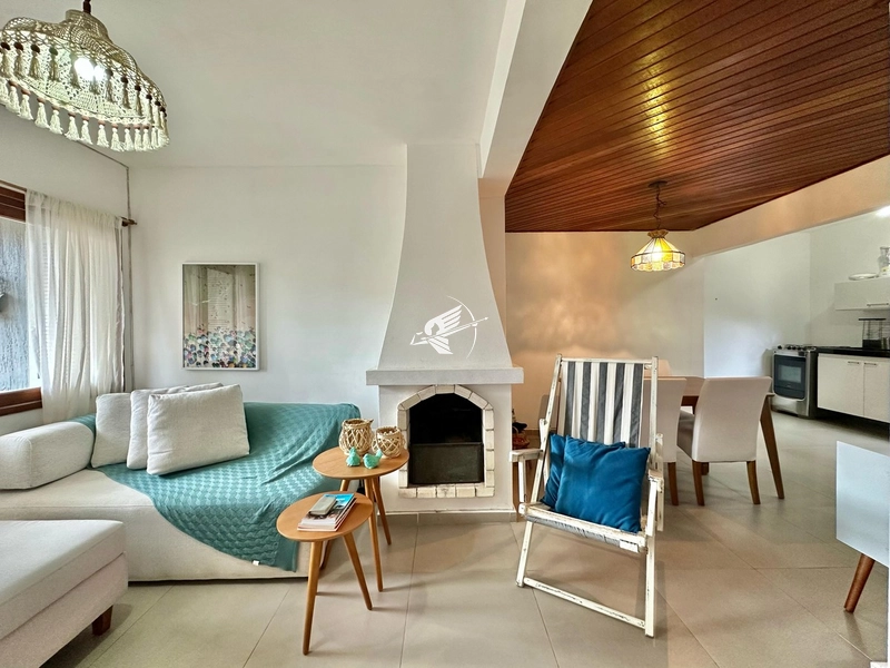 Duplex beira mar à venda no Centro de Xangri-Lá: 2ª foto da galeria de imagens do imóvel