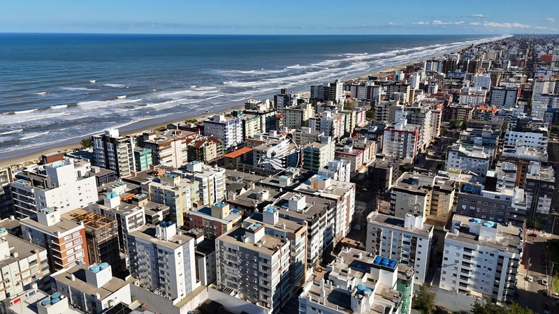 Apartamento à venda em Capão da Canoa: 2ª foto da galeria de imagens do imóvel