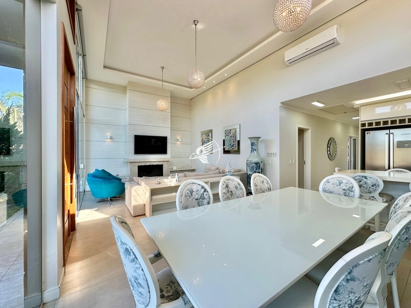 Casa à venda no condomínio Condado de Capão: 3ª foto da galeria de imagens do imóvel