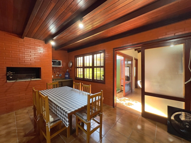 Casa à venda no Centro de Xangri-Lá: 27ª foto da galeria de imagens do imóvel