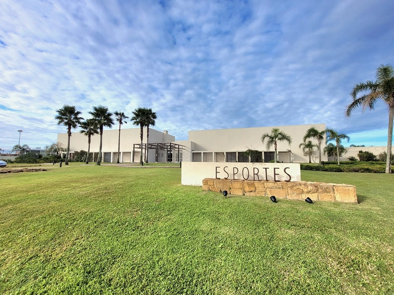 Lote/Terreno beira lago no condomínio Enseada Lagos : 46ª foto da galeria de imagens do imóvel