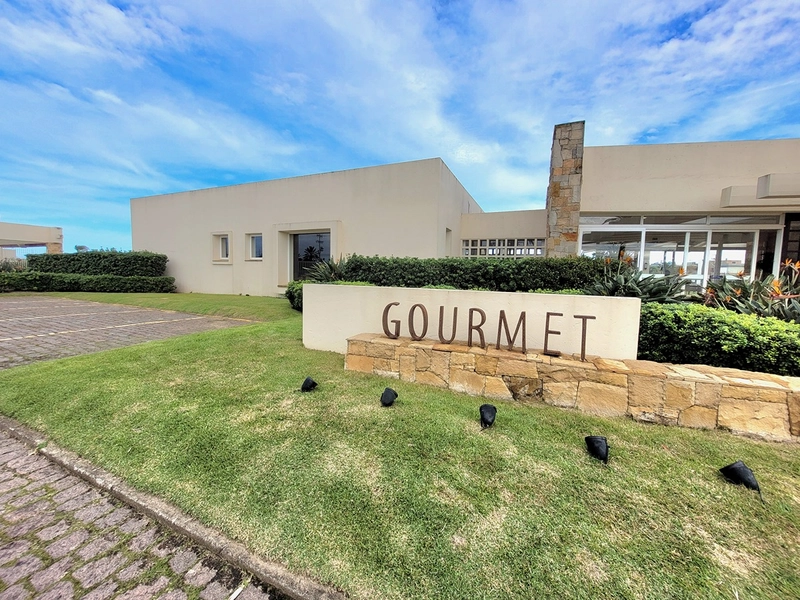 Lote/Terreno beira lago no condomínio Enseada Lagos : 21ª foto da galeria de imagens do imóvel