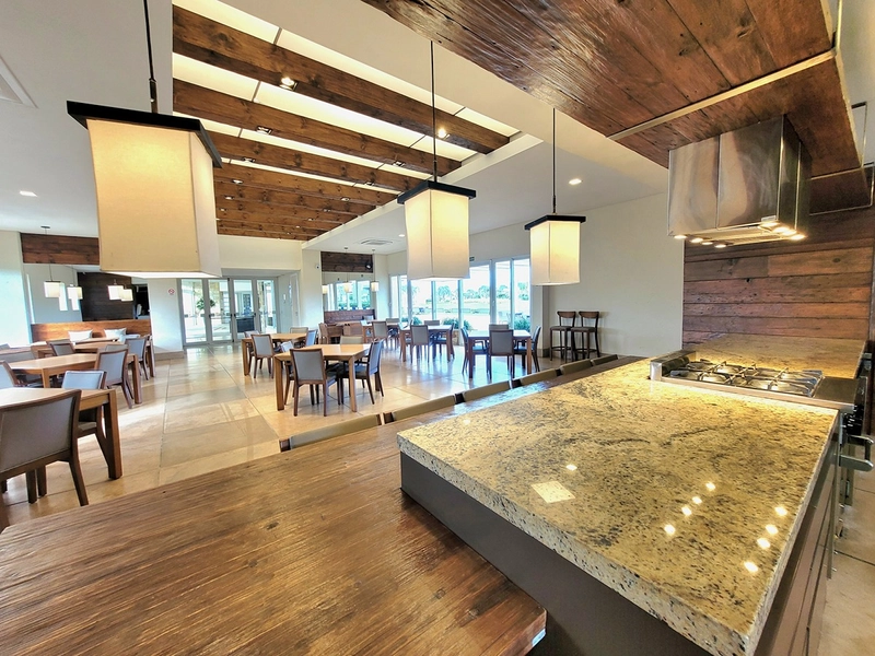 Lote/Terreno beira lago no condomínio Enseada Lagos : 30ª foto da galeria de imagens do imóvel