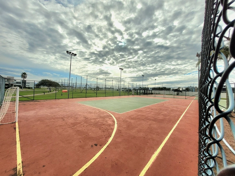 Lote/Terreno beira lago no condomínio Enseada Lagos : 37ª foto da galeria de imagens do imóvel