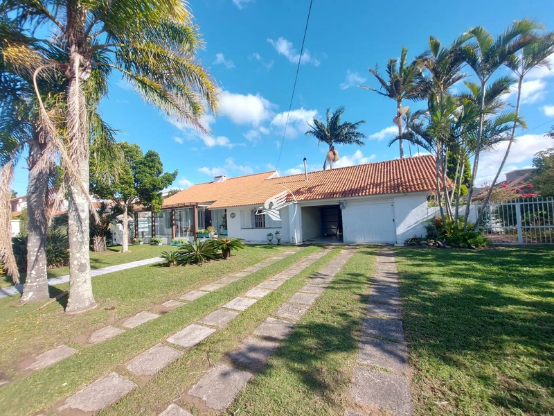 Casa à venda em Xangri-Lá: 2ª foto da galeria de imagens do imóvel