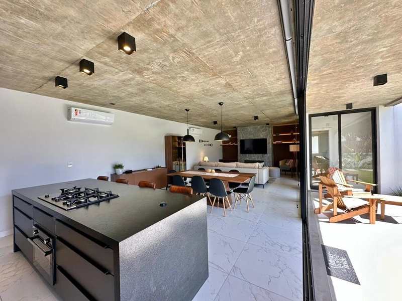 Casa à venda em Xangri-Lá: 9ª foto da galeria de imagens do imóvel