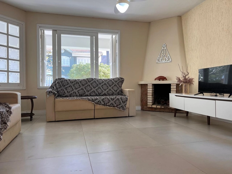 Casa à venda no Centro de Xangri-Lá: 3ª foto da galeria de imagens do imóvel