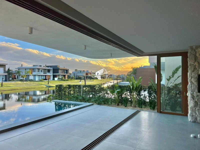 Luxo, sofisticação e natureza - Sobrado à venda no condomínio Capão Ilhas Resort : 10ª foto da galeria de imagens do imóvel